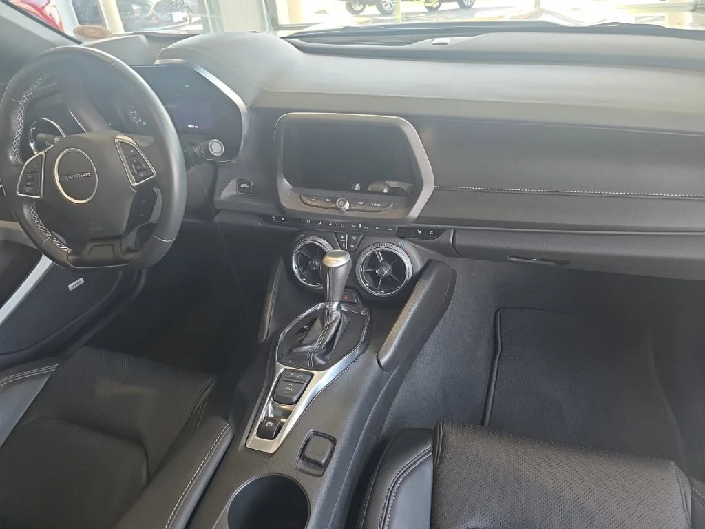 Certified Used 2022 White Chevrolet 2LT image 9