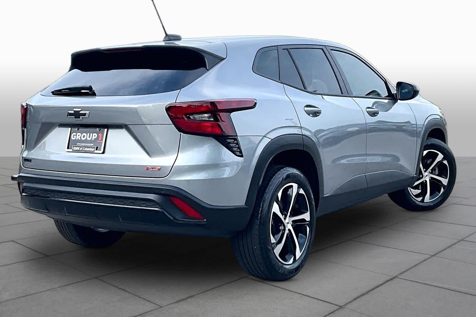 2025 Chevrolet Trax RS - Photo 12