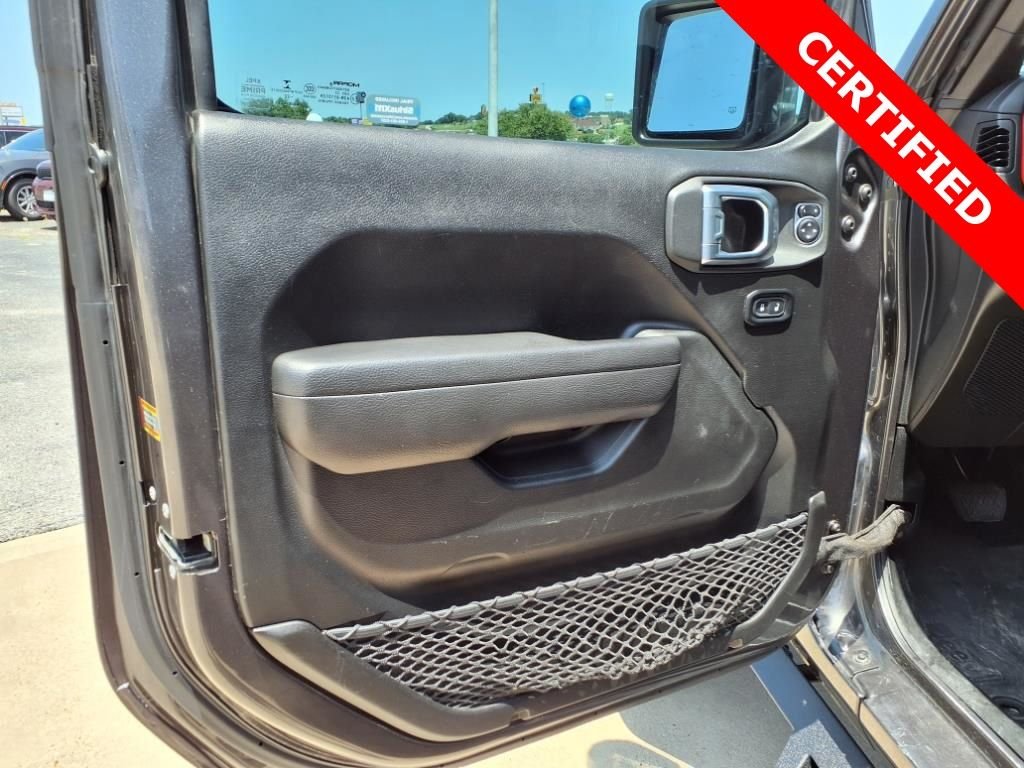 Certified Used 2022 Gray Jeep Rubicon image 14