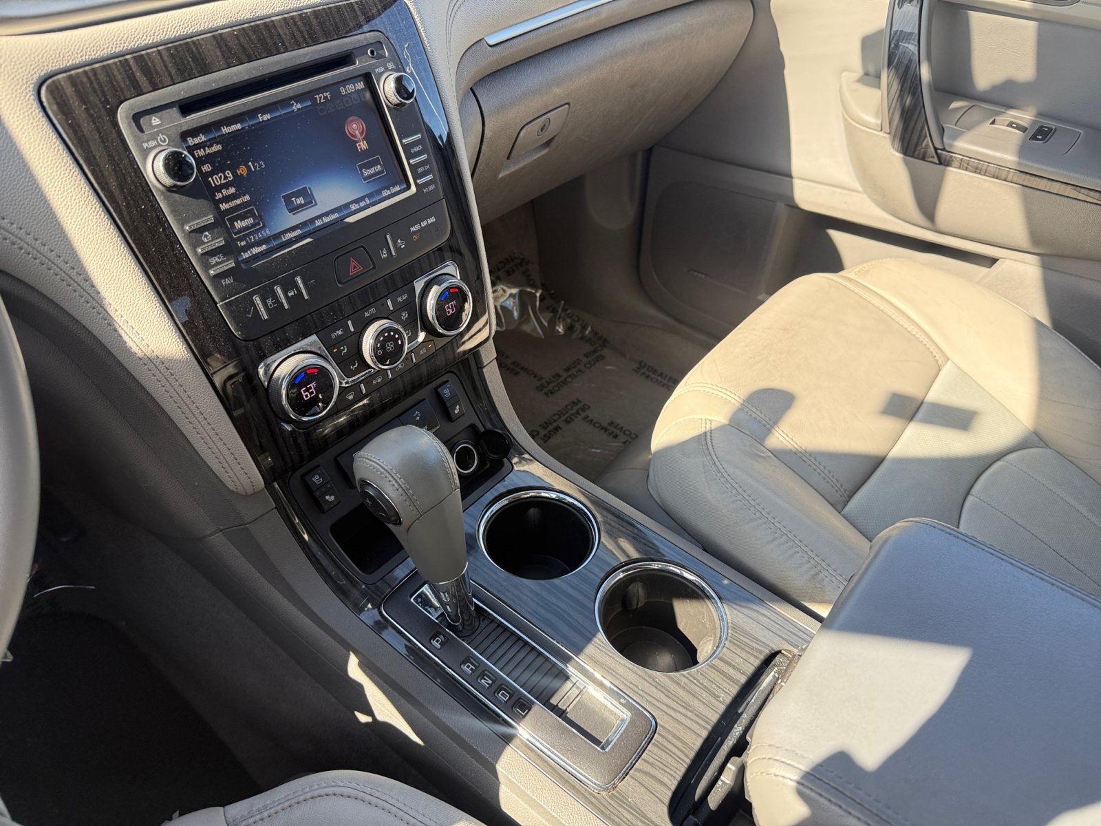 Used 2014 Cyber Gray Metallic Chevrolet LTZ image 13