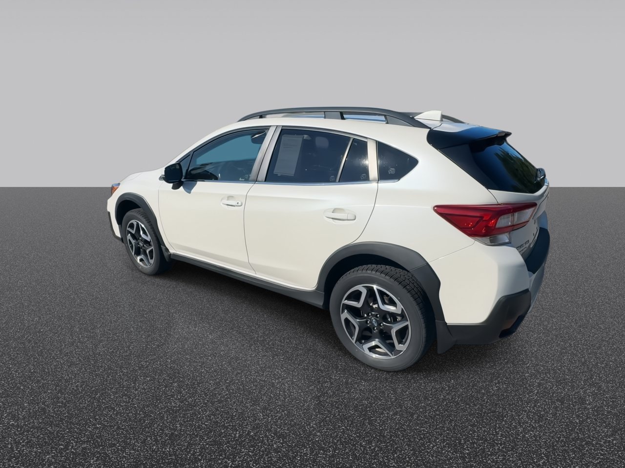 Used 2019 Crystal White Pearl Subaru Limited image 6