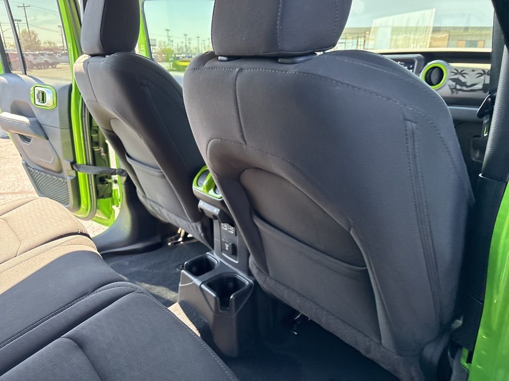 Used 2019 Green Jeep Unlimited Sahara image 29