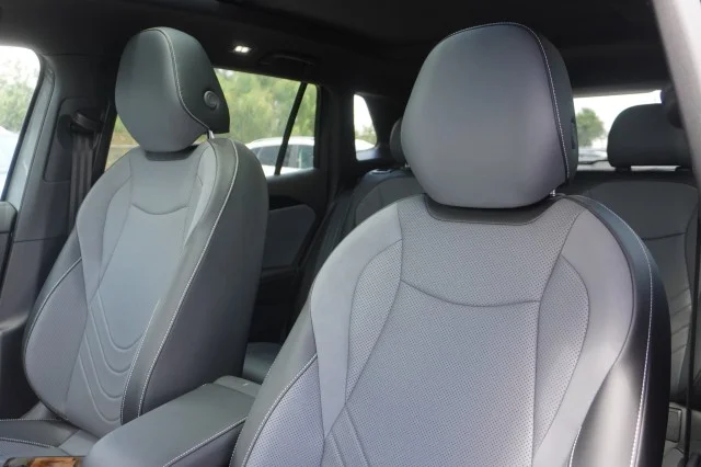 New 2026 Platinum Gray Metallic Volkswagen SE R-Line Black image 20