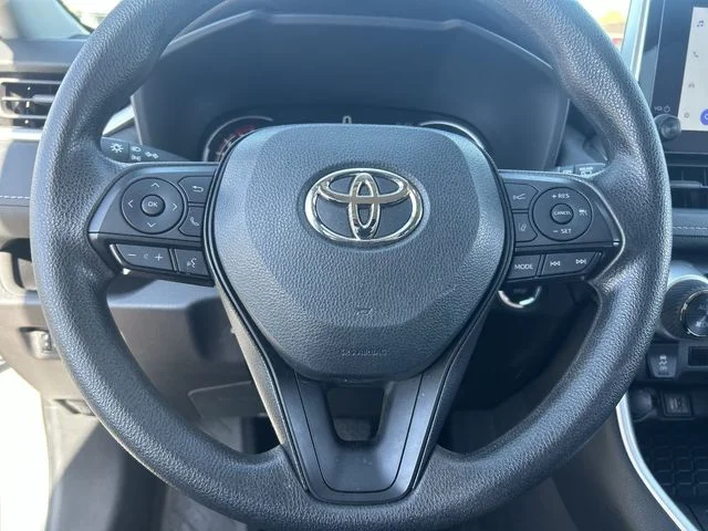 Used 2025 Silver Sky Metallic Toyota XLE image 24