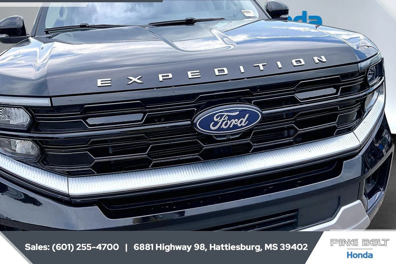 Used 2025 Agate Black Ford Platinum image 22