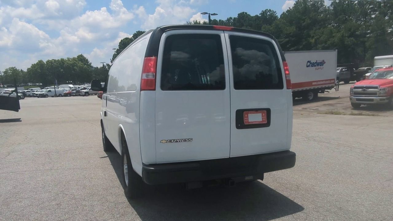 2025 Chevrolet Express Cargo Work Van - Photo 7