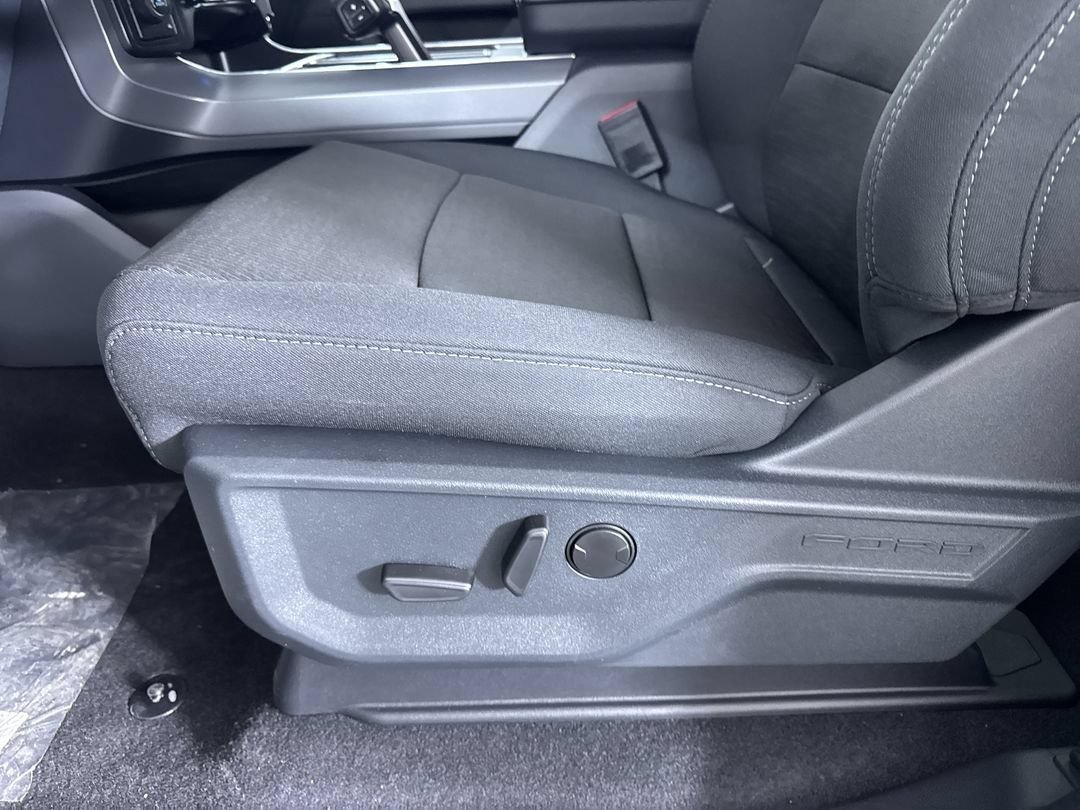 New 2026 Avalanche Ford XLT image 13
