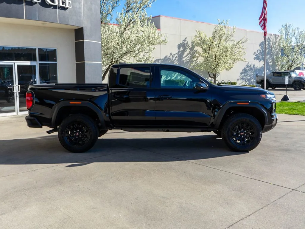 New 2026 Onyx Black GMC Elevation image 8