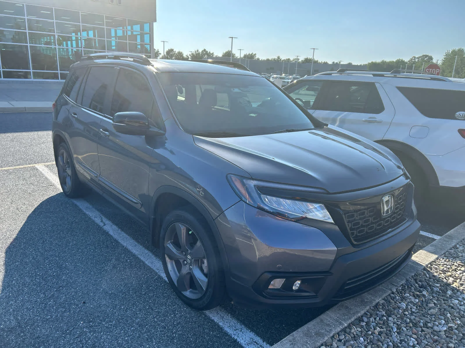 Used 2019 Modern Steel Metallic Honda Touring image 5