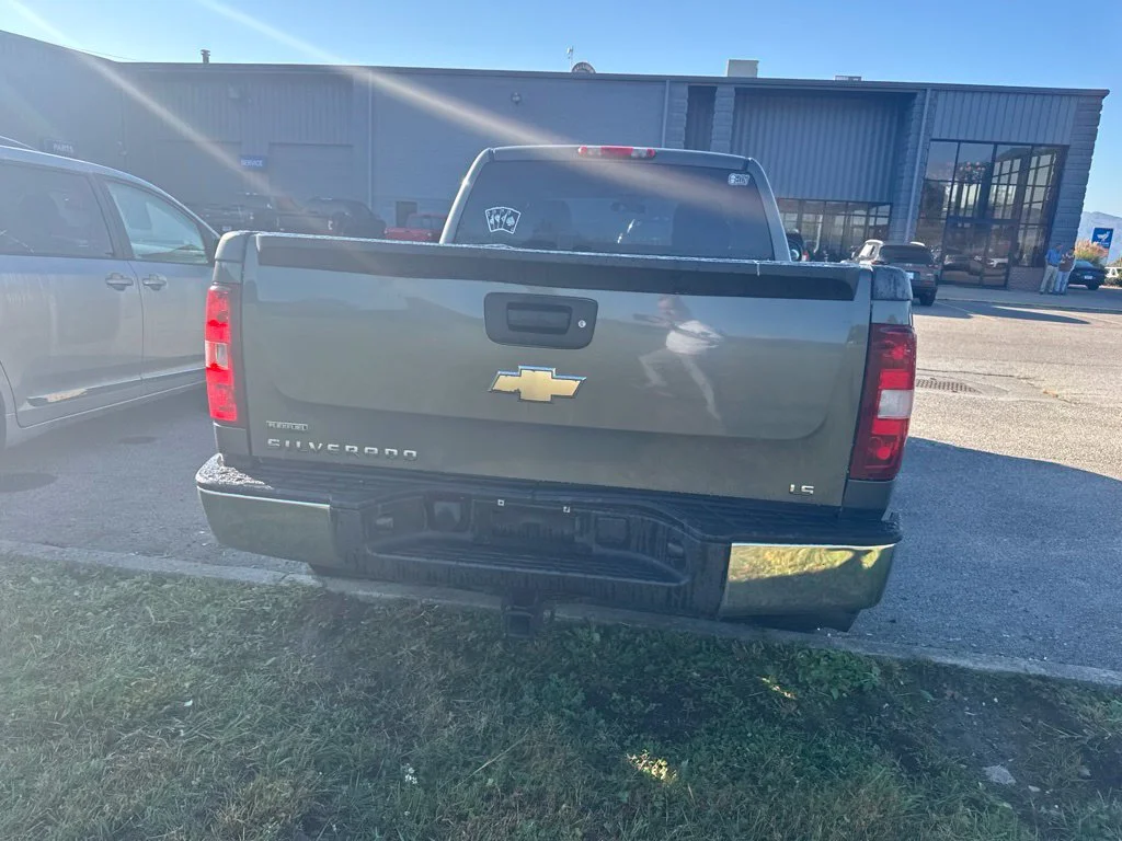 Used 2011 Green Metallic Chevrolet Work Truck image 17
