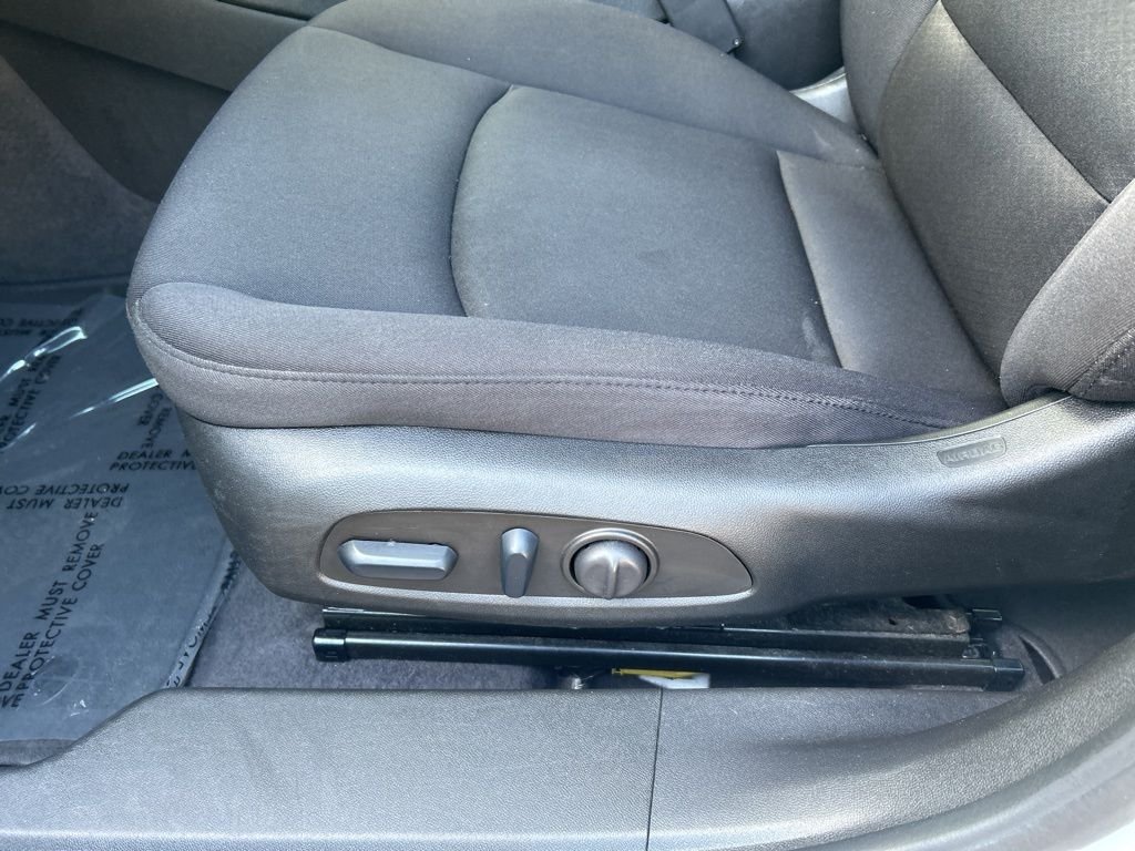 Used 2023 White Chevrolet LT image 16