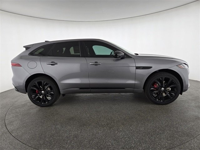 New 2026 Eiger Grey JAGUAR P400 R-DYNAMIC S image 29