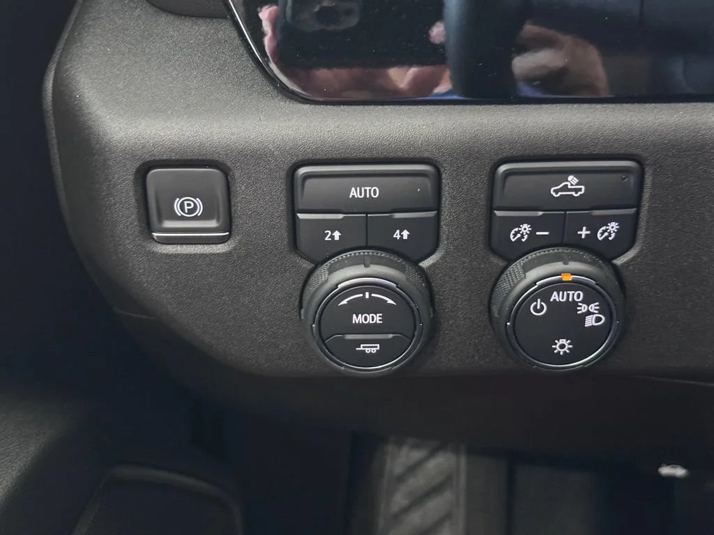 2024 Chevrolet Silverado 1500 LT - Photo 24