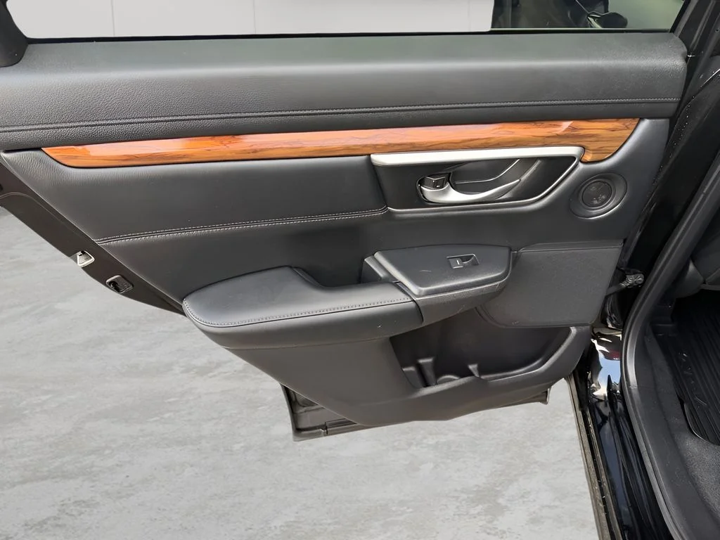 Used 2019 Crystal Black Pearl Honda EX-L image 14