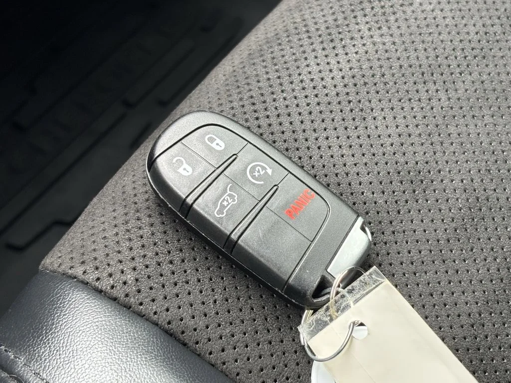 Used 2021 Red Jeep Laredo X image 36