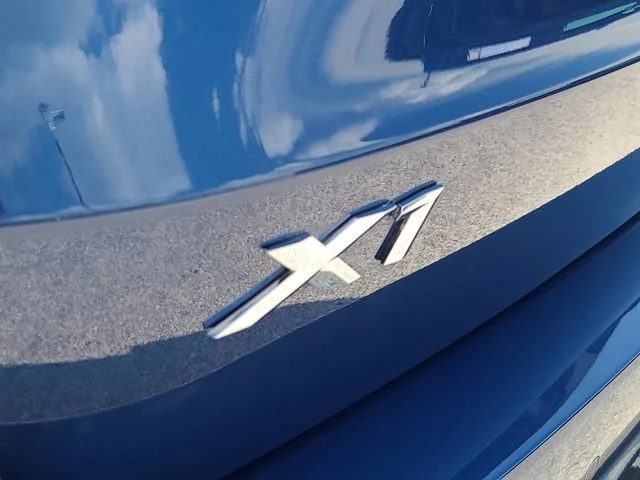 Used 2023 Blue BMW xDrive28i image 35