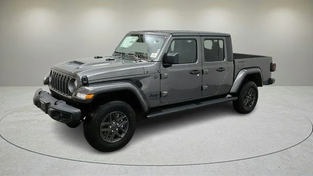 New 2026 Granite Crystal Metallic Clearcoat Jeep Sport S image 4