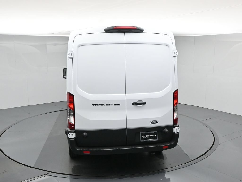 New 2026 White Ford Base image 38