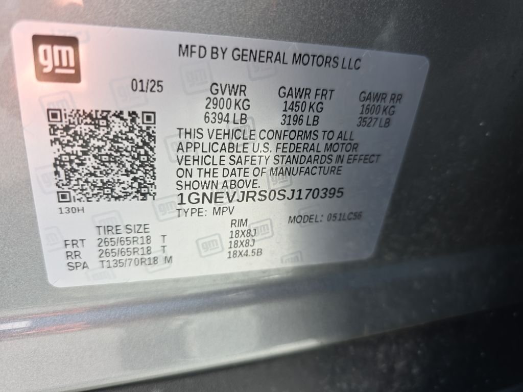 Used 2025 Gray Chevrolet Z71 image 34