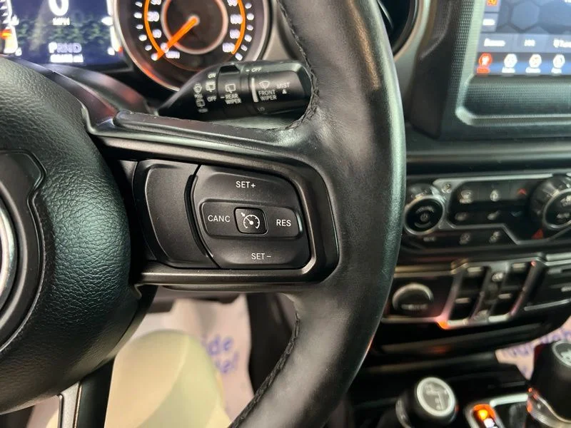 Used 2019 Blue Jeep Unlimited Sport S image 22
