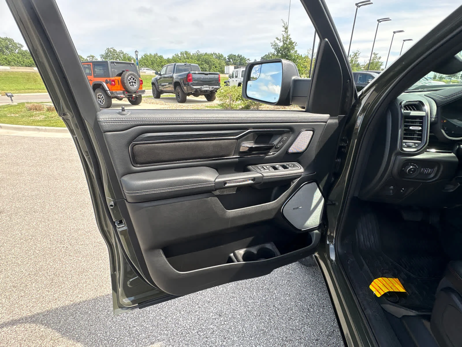New 2026 Tank Exterior Paint RAM Rebel image 18
