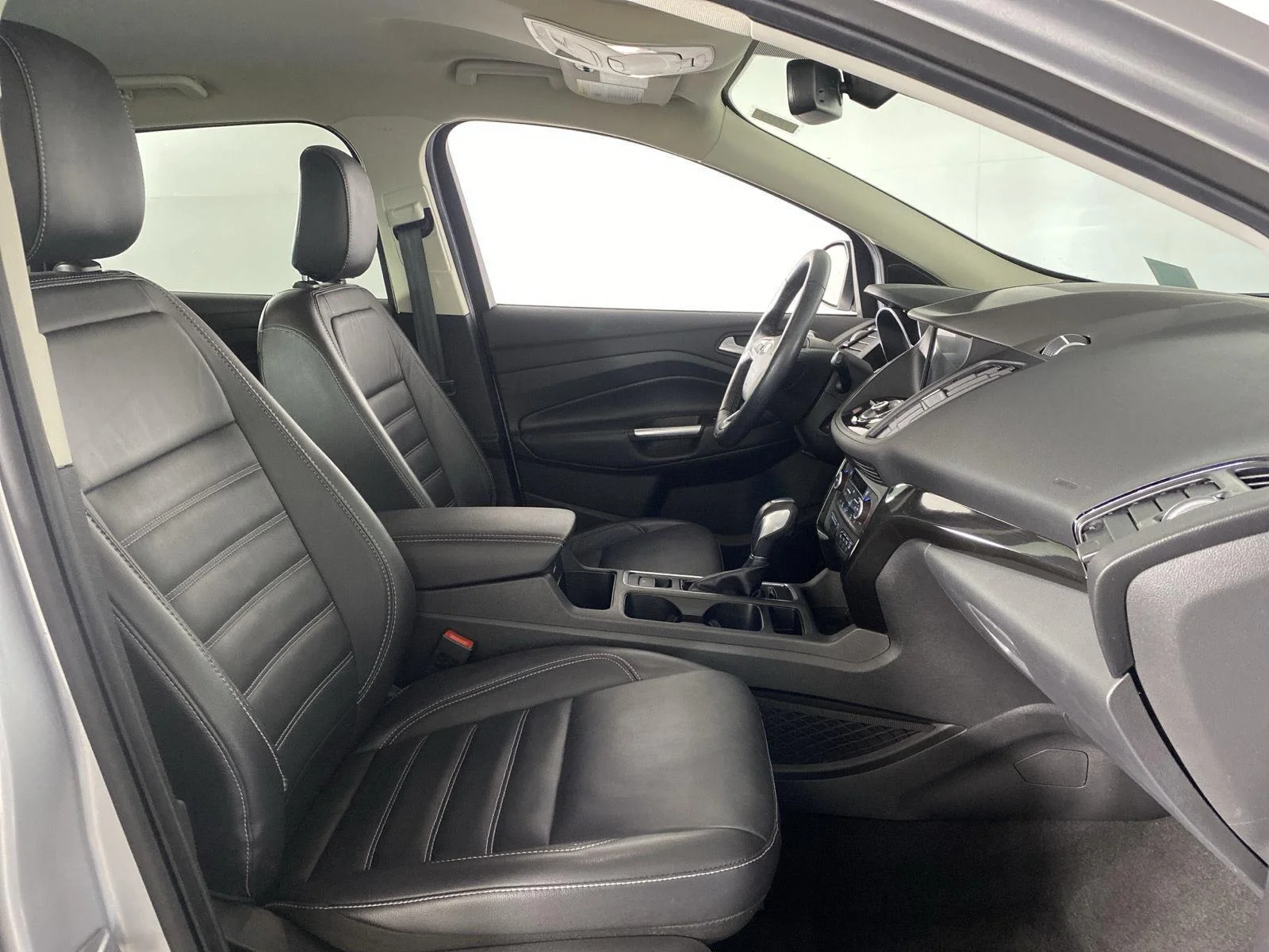 Used 2019 Ingot Silver Ford Titanium image 28