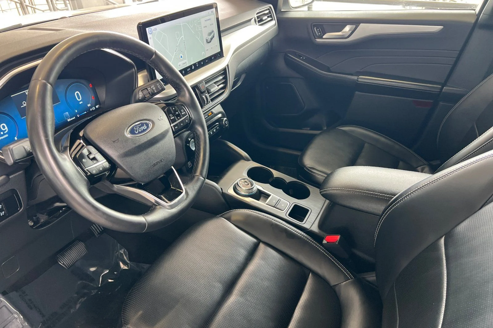 Used 2024 Silver Ford Platinum image 7