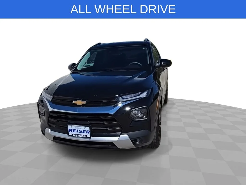 Used 2023 Black Chevrolet LT image 3