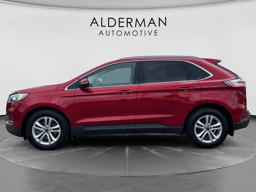 Used 2020 Red Ford SEL image 2