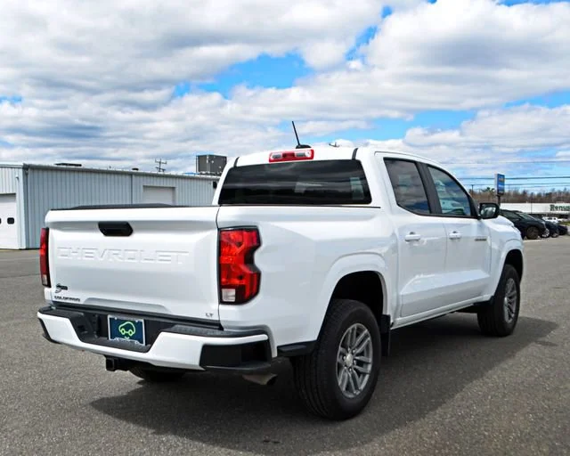 2024 Chevrolet Colorado LT - Photo 6