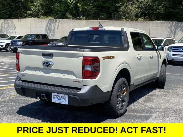 Certified Used 2024  Ford Lariat image 3