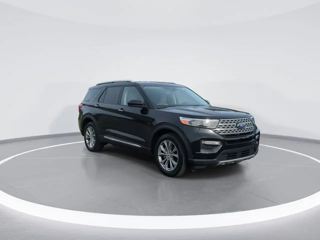 Used 2023 Black Ford Limited image 2