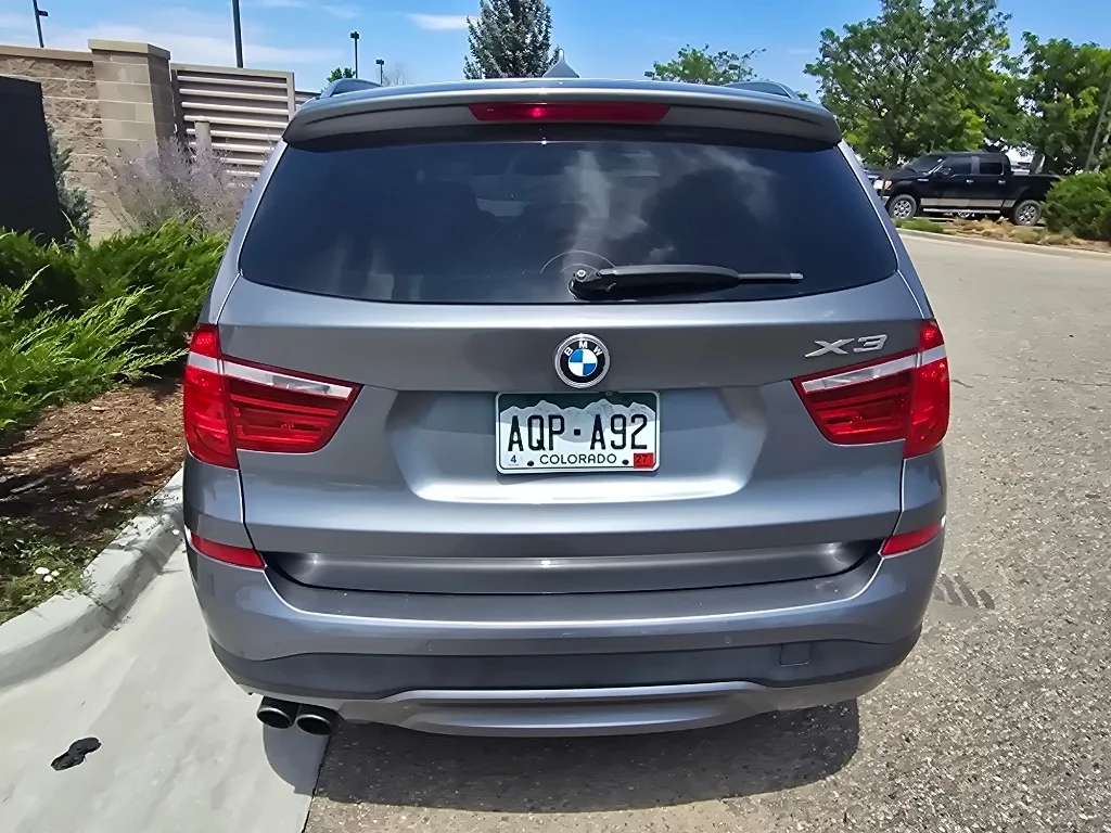 Used 2017 Space Gray Metallic BMW xDrive28i image 4