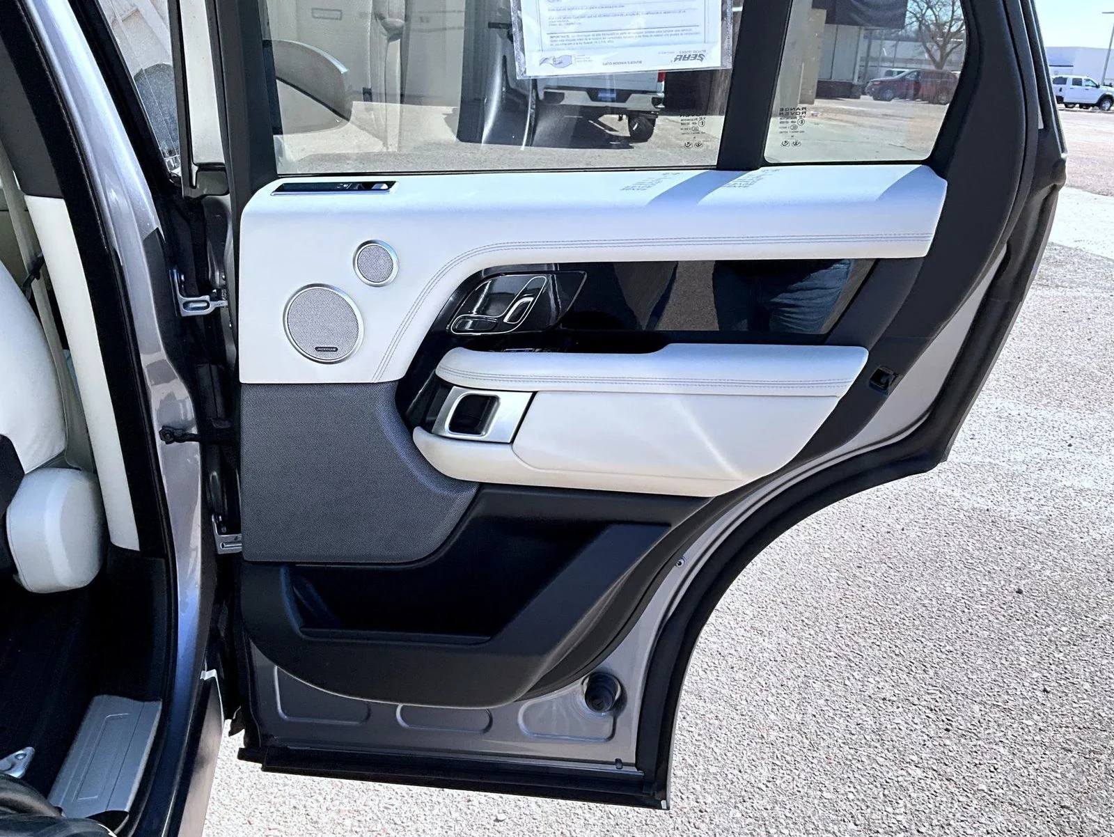 Used 2021 Gray Land Rover Westminster image 18