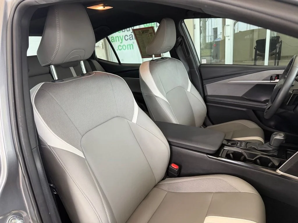 Used 2025 White Toyota SE image 20