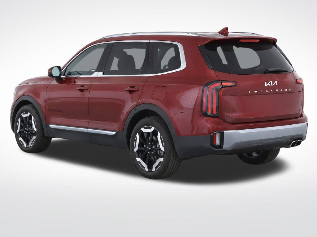 Used 2023 Red Kia EX image 4