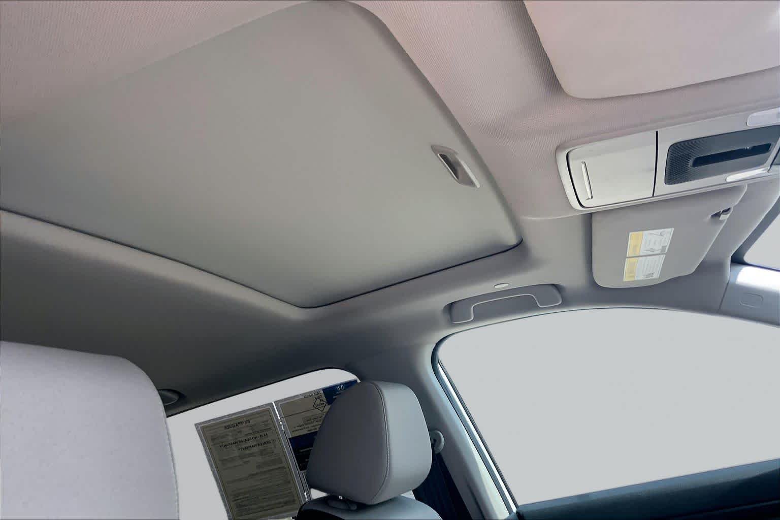 Used 2025 Platinum White Pearl Honda EX image 14