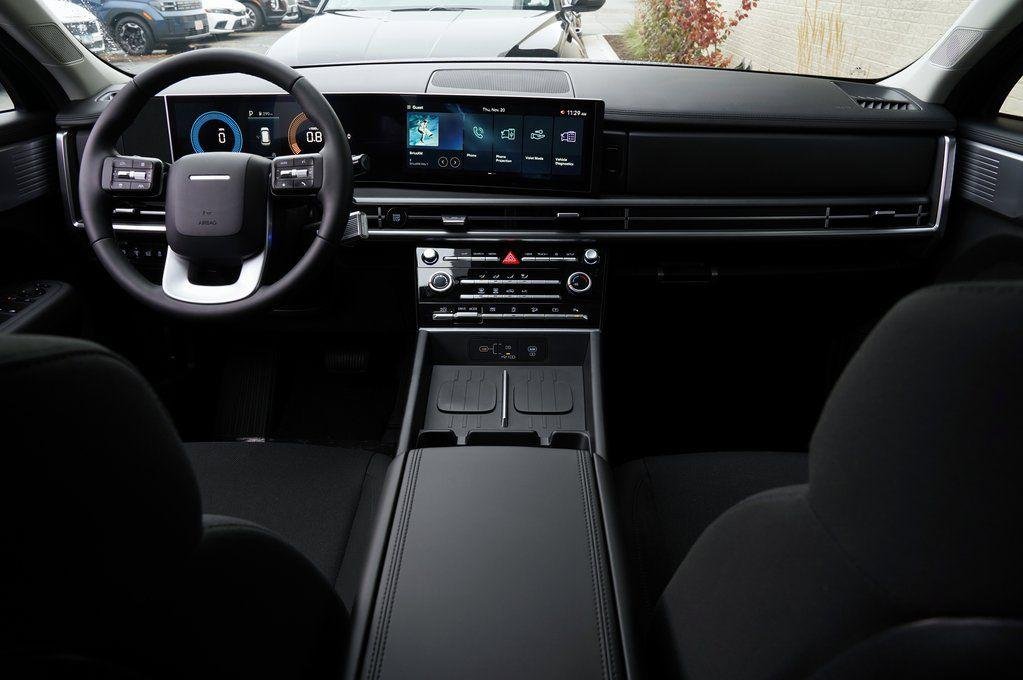 New 2026 Phantom Black Hyundai SE image 8