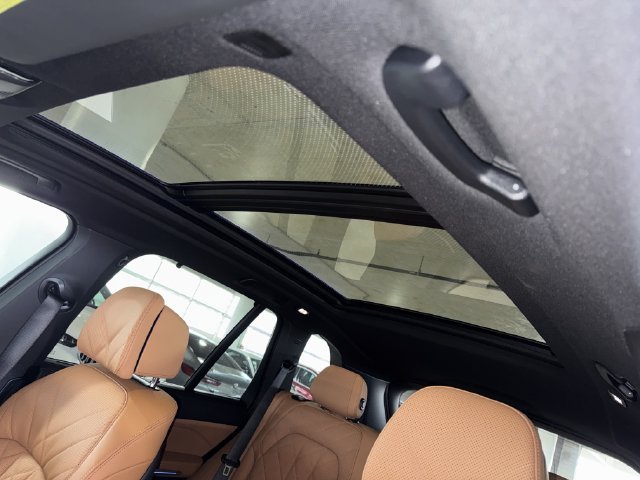 New 2026 Brooklyn Grey Metallic BMW sDrive40i image 24