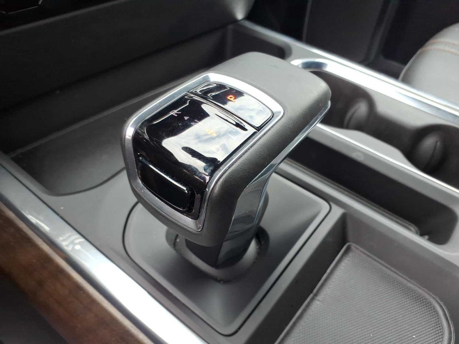Used 2025 Black Chevrolet High Country image 7