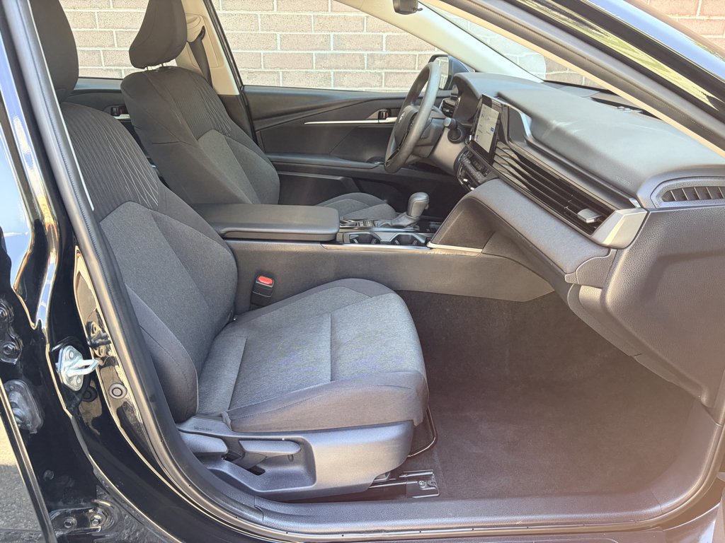 Used 2025 Midnight Black Metallic Toyota LE image 22