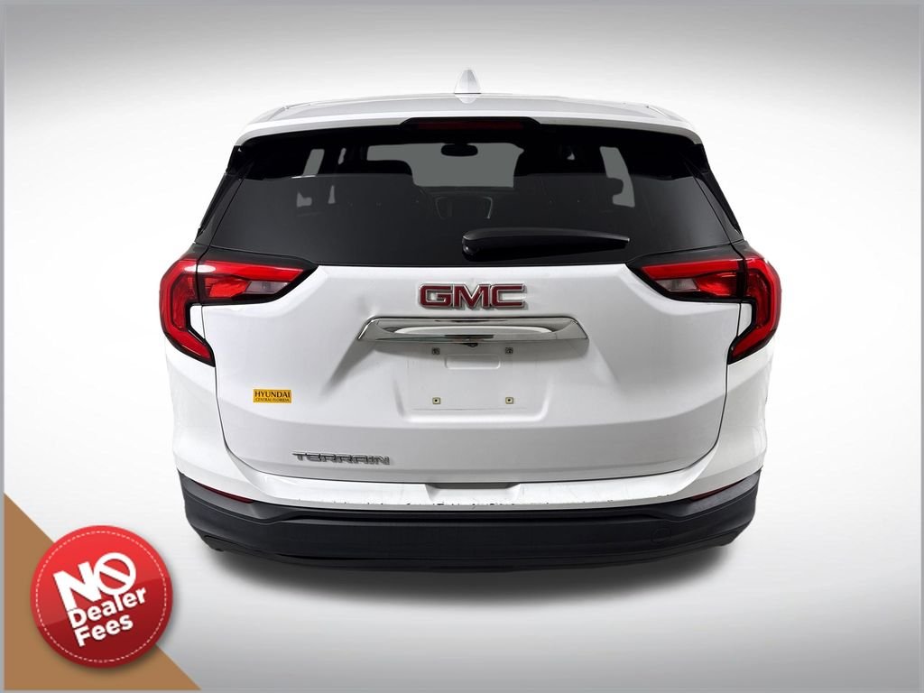 Used 2019 White GMC SLE image 5
