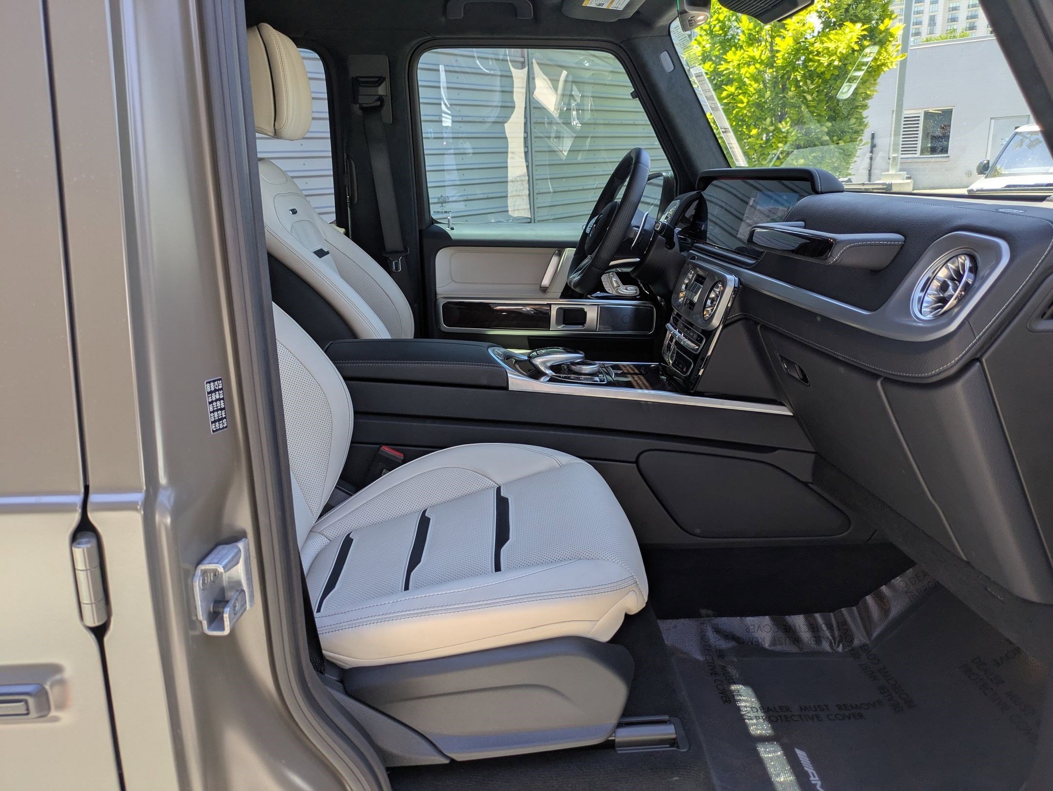 Certified Used 2023 MANUFAKTUR dark olive Green magno Mercedes-Benz AMG® G 63 image 30