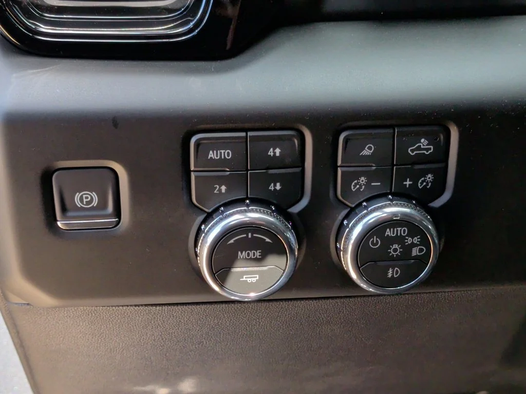 2026 GMC Sierra 1500 AT4 - Photo 17