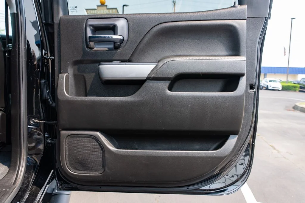 Used 2019 Black Chevrolet LTZ image 28
