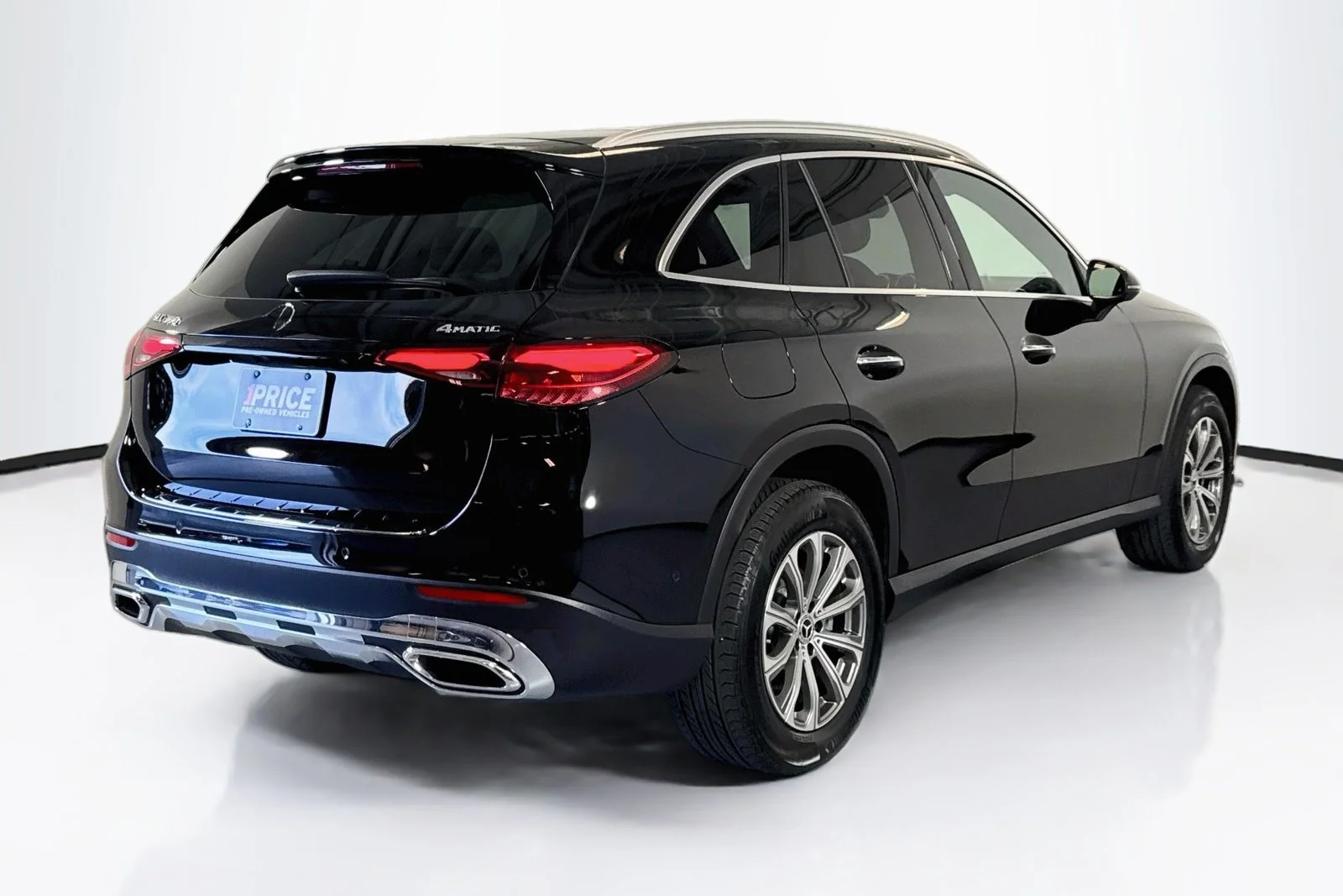 Used 2026 Black Mercedes-Benz GLC 300 image 5