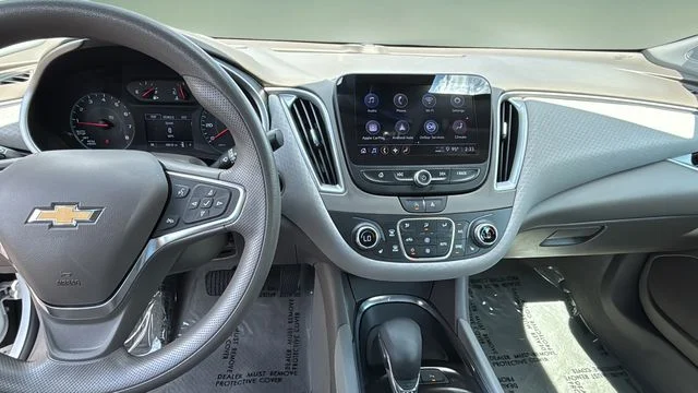 Used 2025 White Chevrolet LT image 11