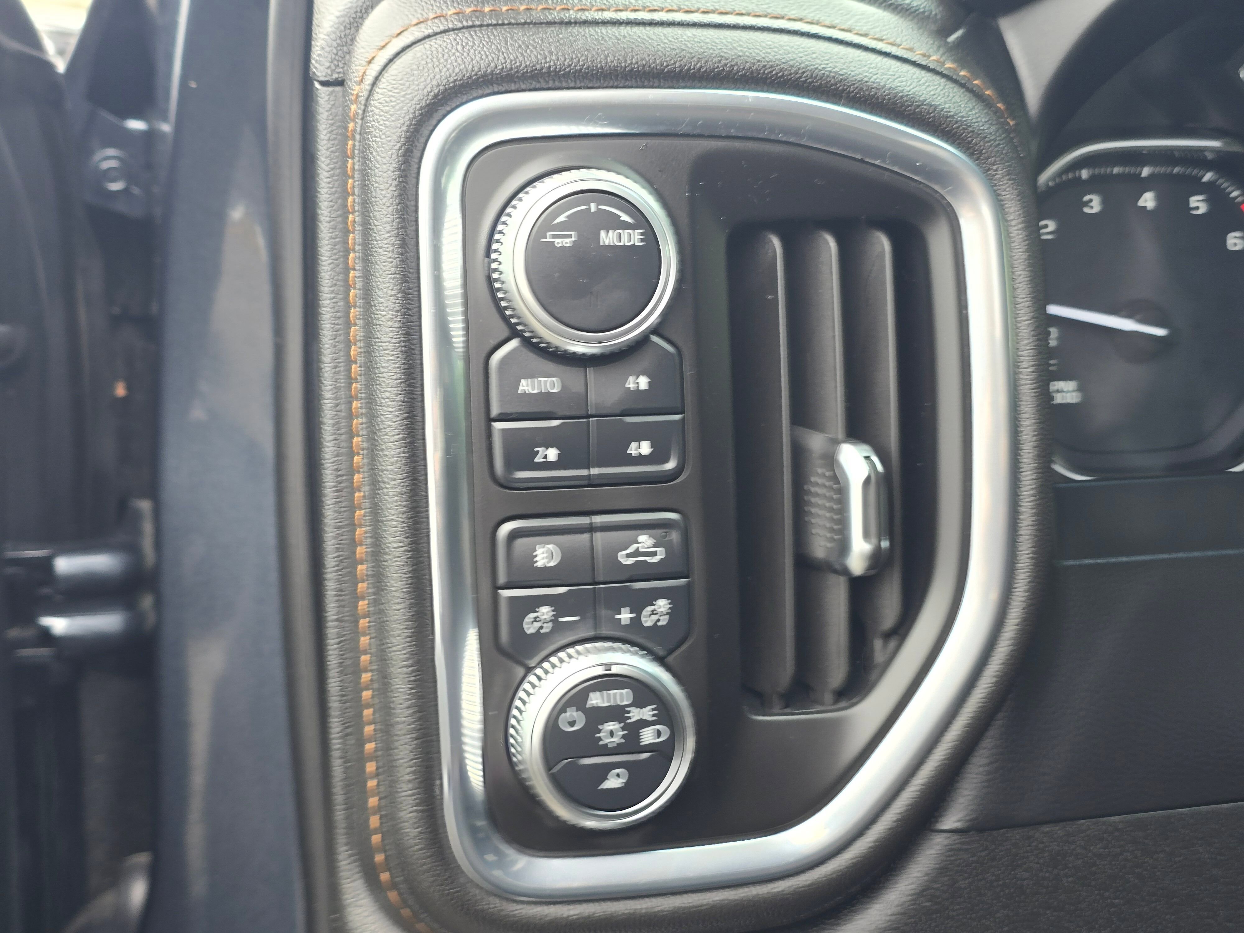 Used 2021 Dark Sky Metallic GMC AT4 image 24