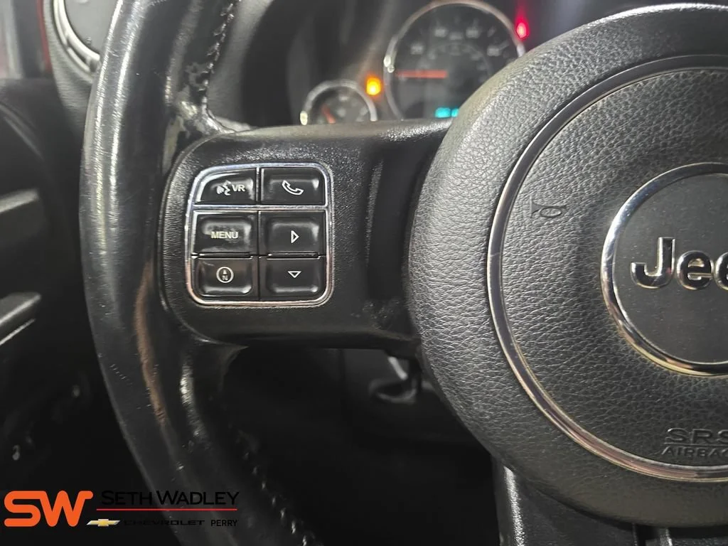 Used 2015 Red Jeep Sahara image 17