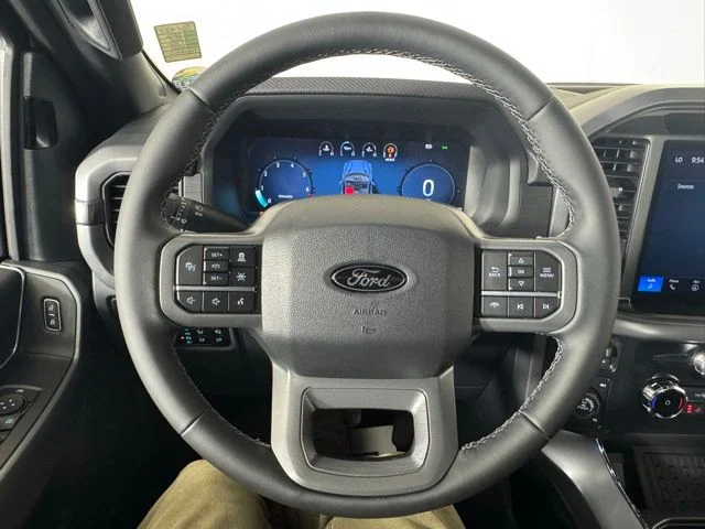 New 2026 Oxford White Ford XLT image 18
